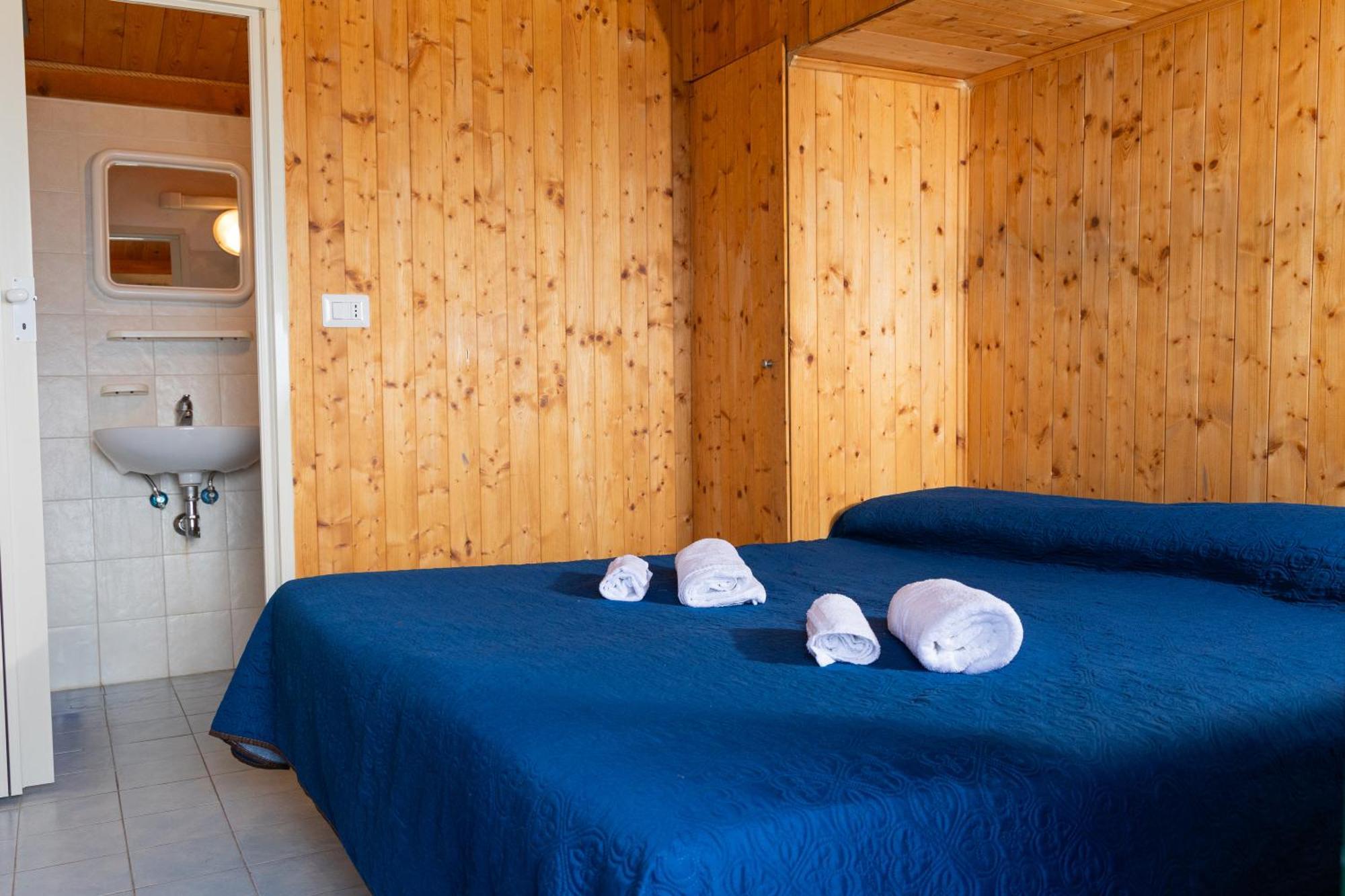 Riva Smeralda Camping Lodge Milazzo Extérieur photo